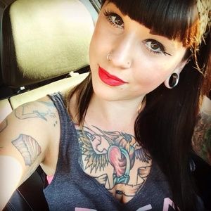 Meet your Posher, Angela